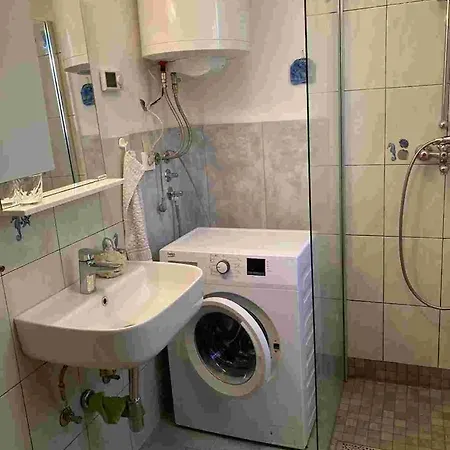 With Parking Space Zambratija, Umag - 27214 Appartement Zambratija (Istria)